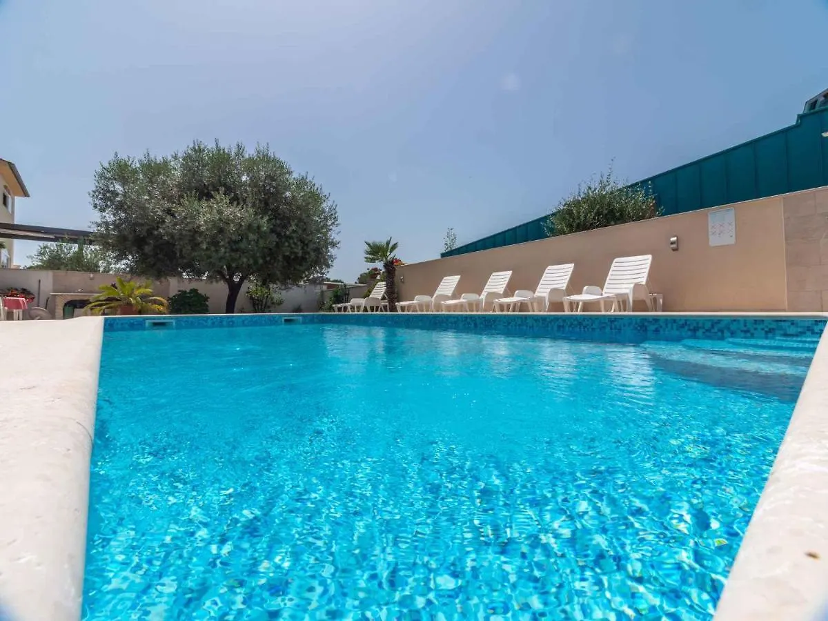 Apartments In Vodnjan/Istrien 38207 Peroj Croatia