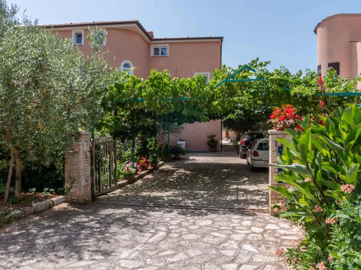 Apartments In Vodnjan/Istrien 38207 Peroj Croatia